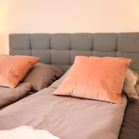E - Peaceful Living, Parking * Passau