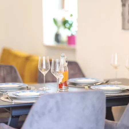 Apartment E - Peaceful Living, Parking Passau